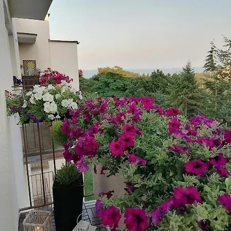 Apartament *